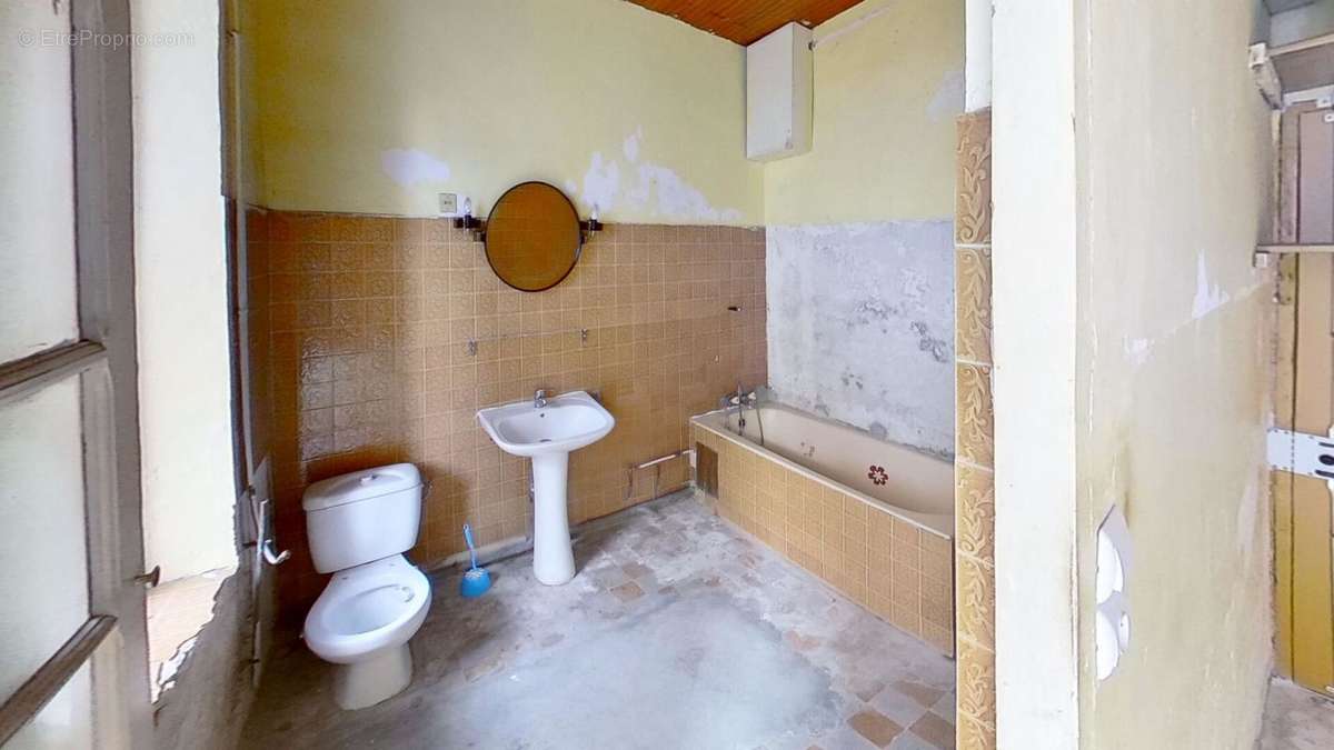 Appartement à MARSEILLE-5E