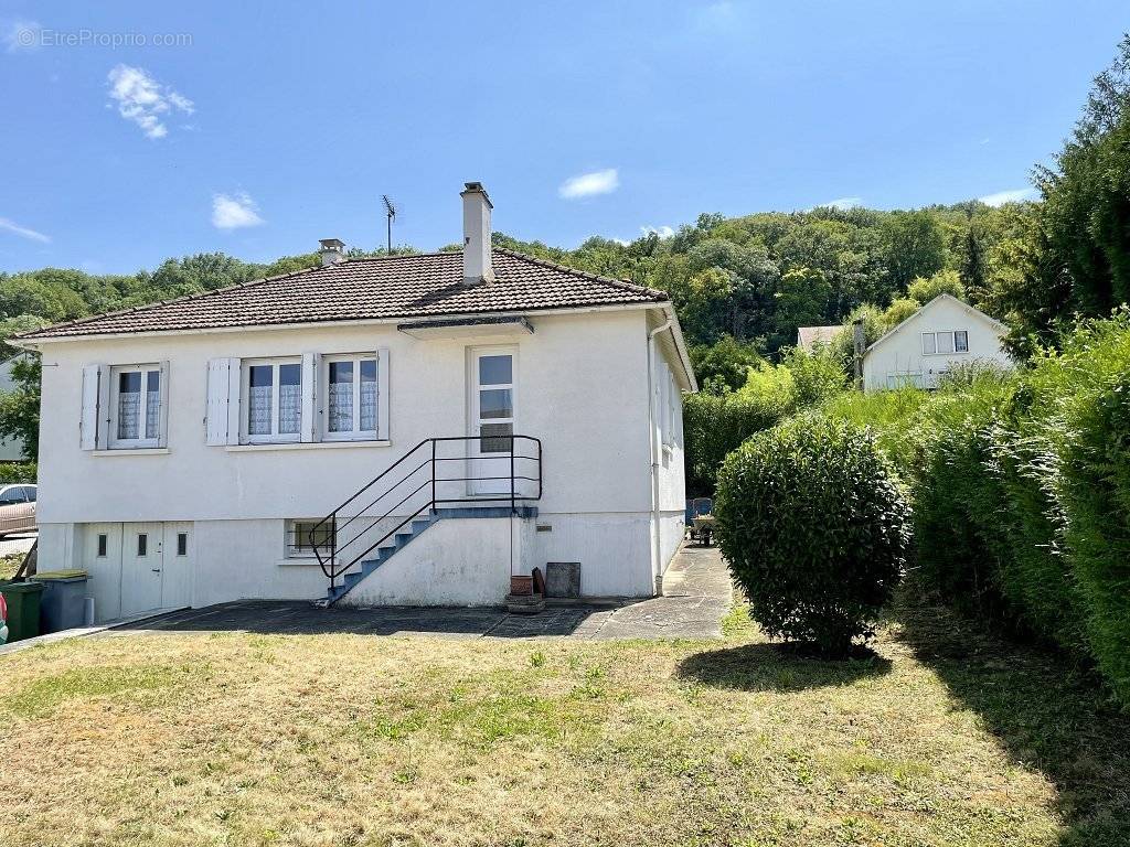 Maison à MEZIERES-SUR-SEINE