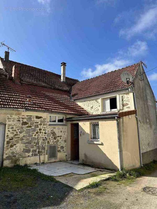 Maison à COULOMBS-EN-VALOIS