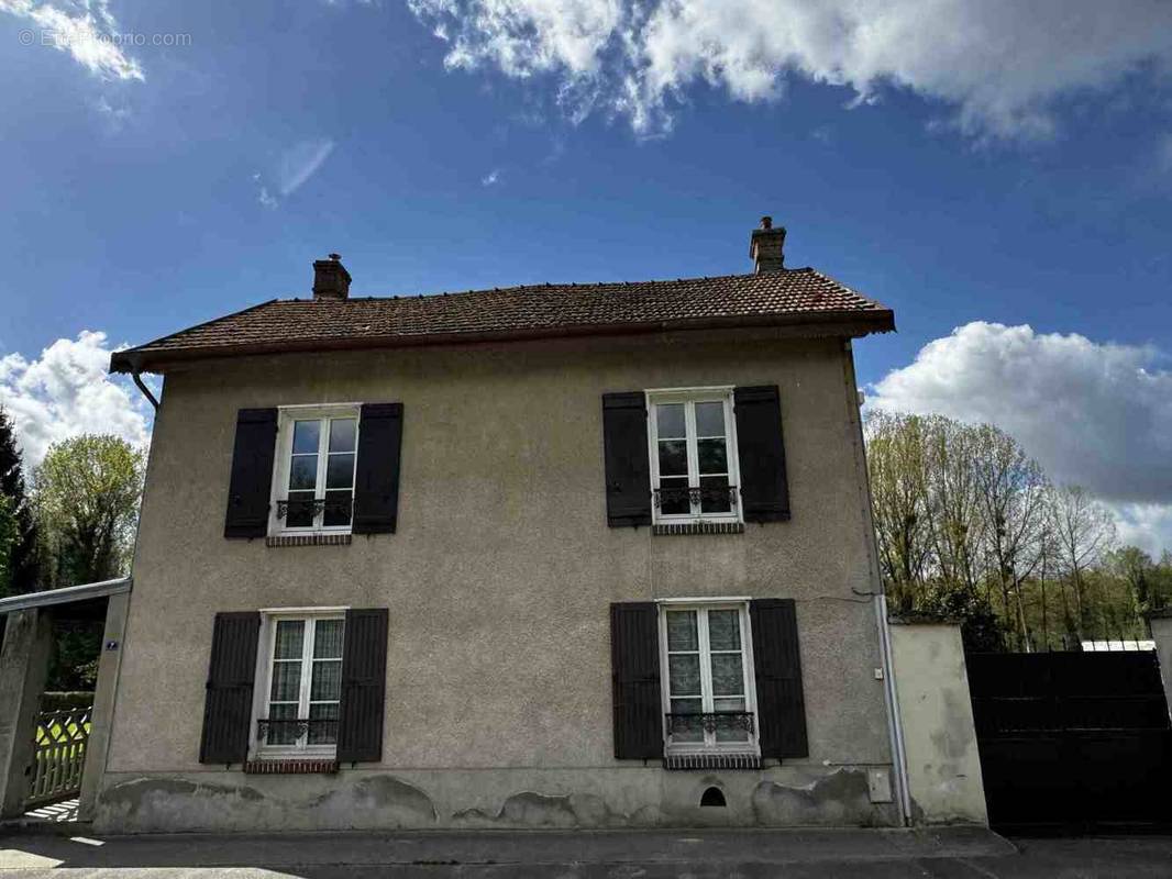 Maison à CROUY-SUR-OURCQ