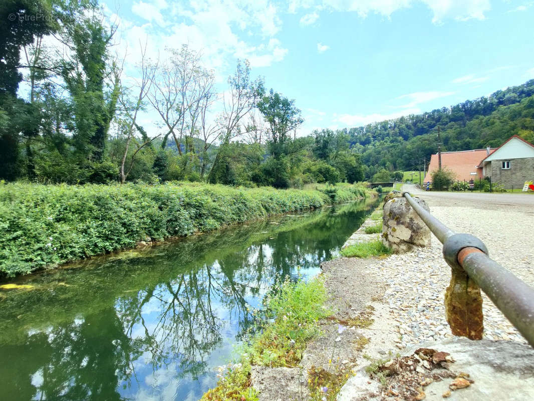 Maison à BAUME-LES-DAMES