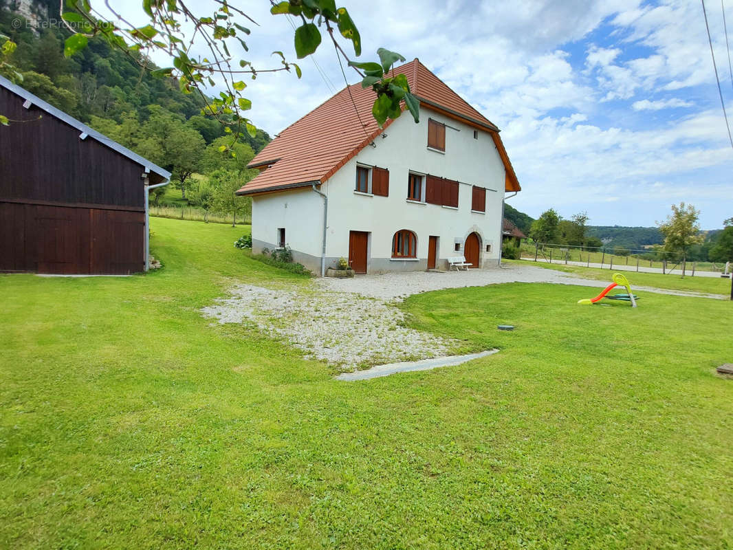 Maison à BAUME-LES-DAMES