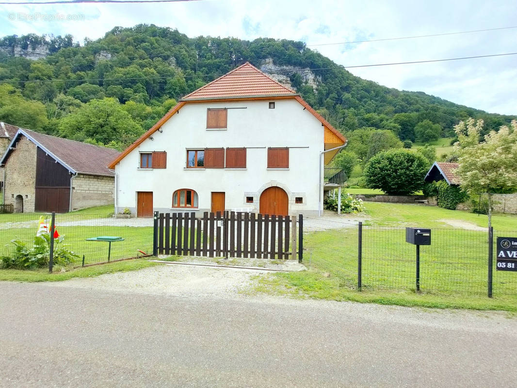 Maison à BAUME-LES-DAMES