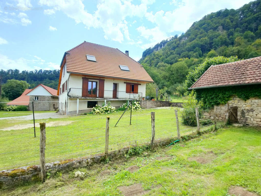 Maison à BAUME-LES-DAMES