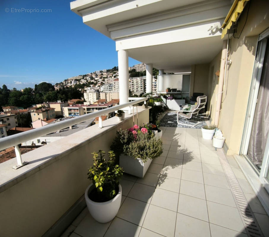 Appartement à NICE