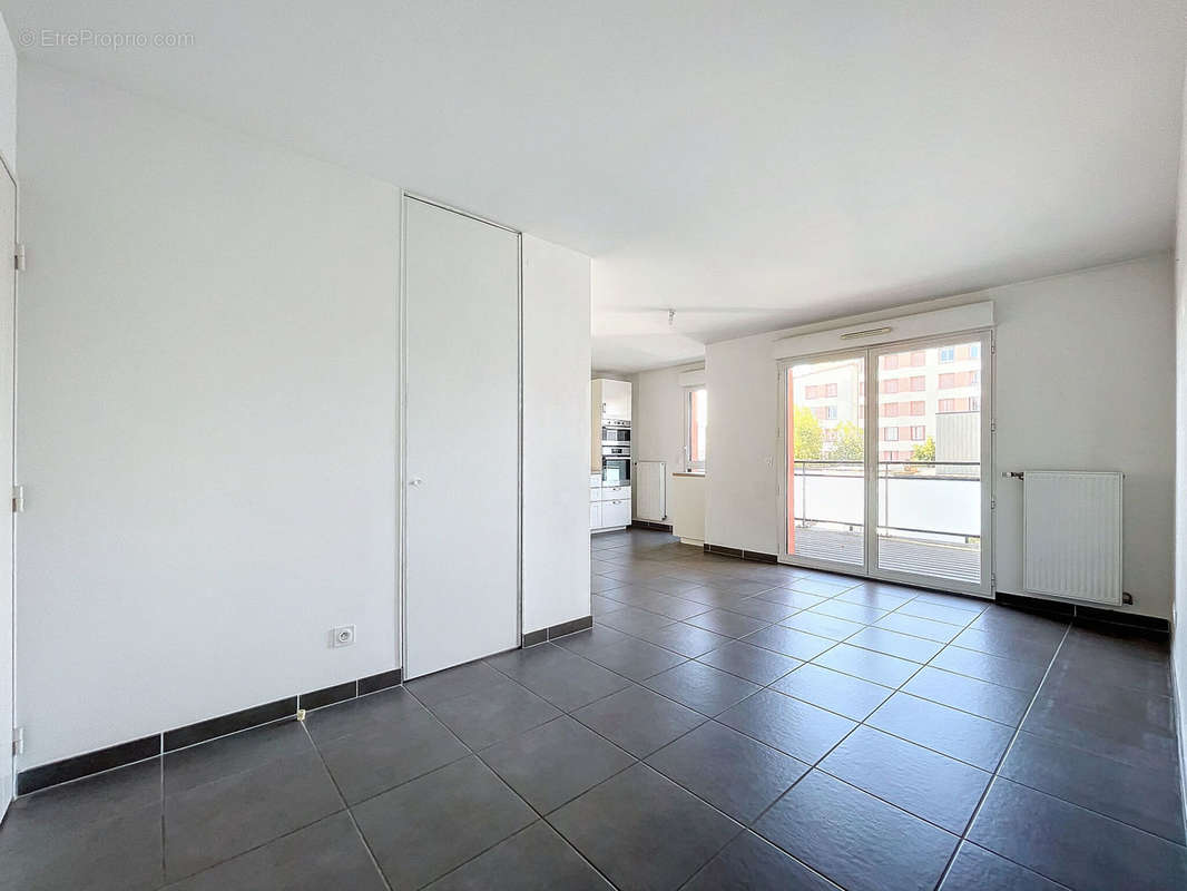 Appartement à LYON-8E