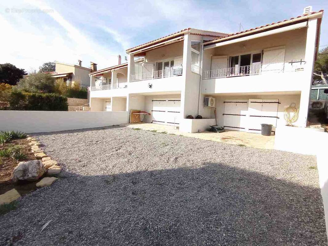 Maison à SIX-FOURS-LES-PLAGES