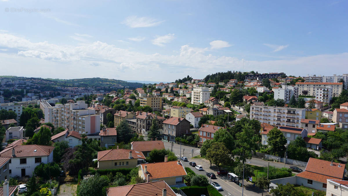 Appartement à SAINT-ETIENNE