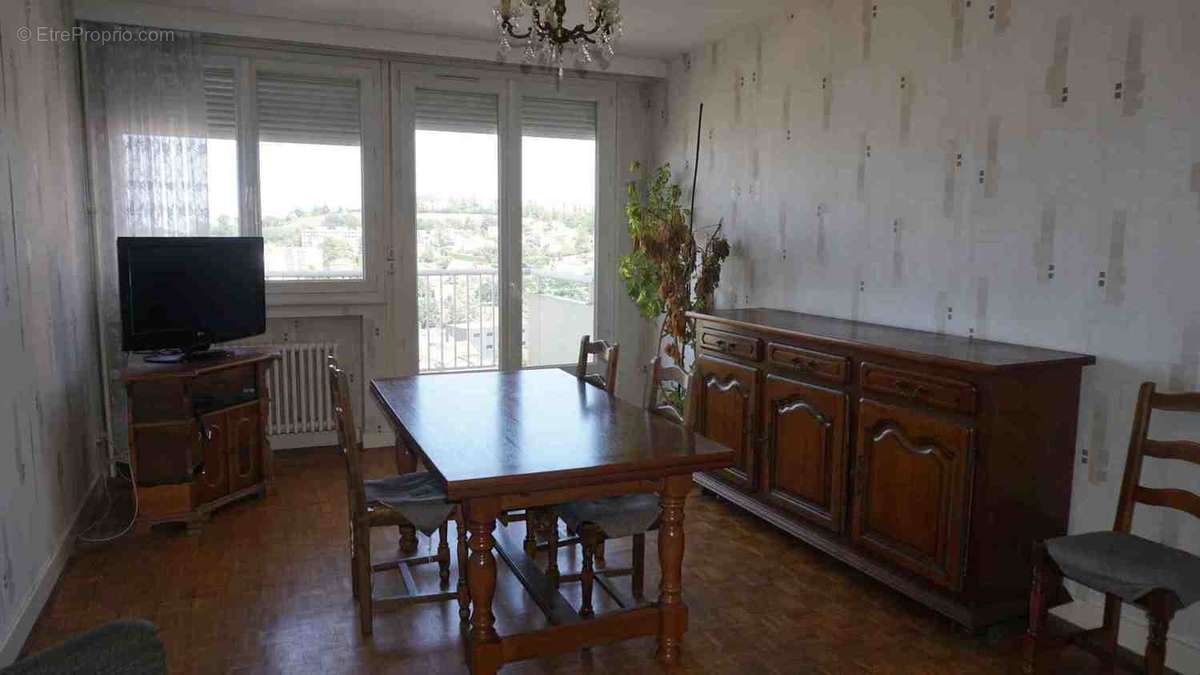 Appartement à SAINT-ETIENNE