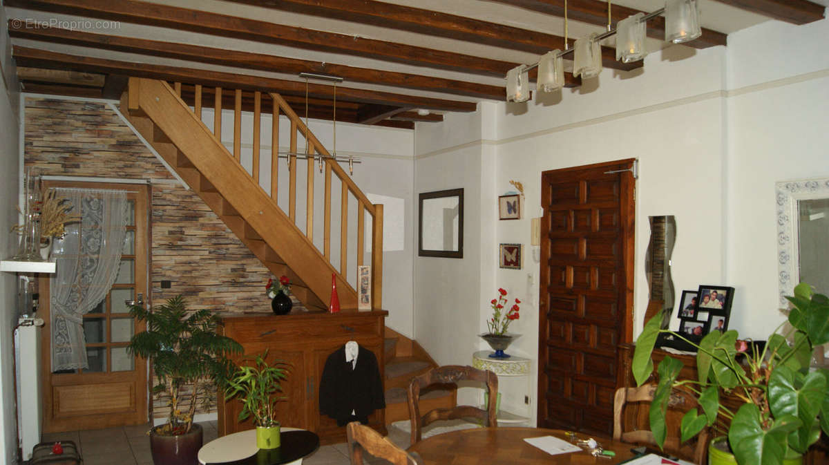 Appartement à DOMART-EN-PONTHIEU