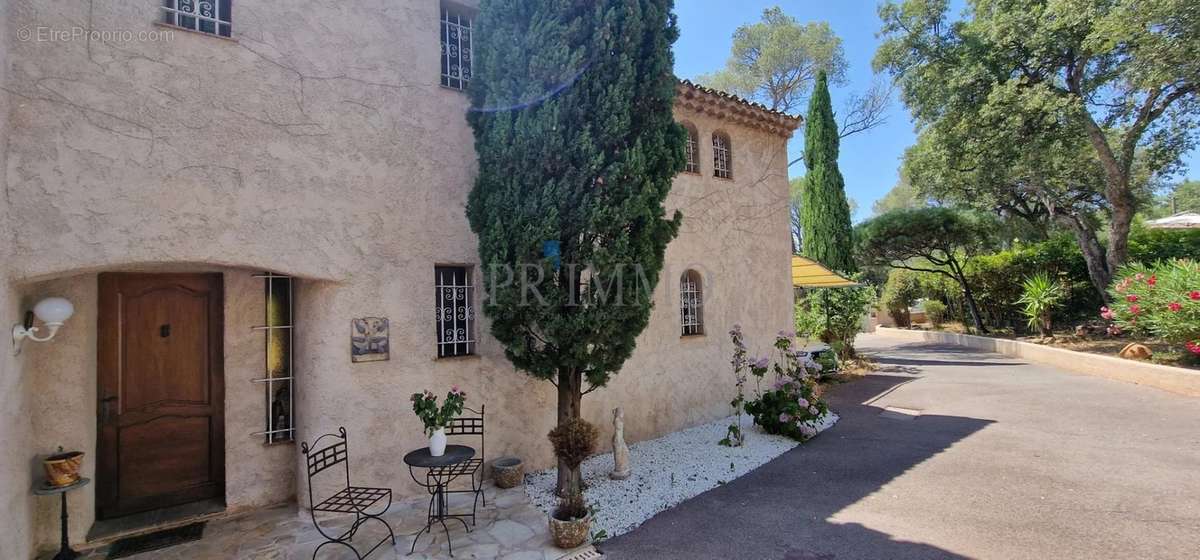 Maison à FREJUS