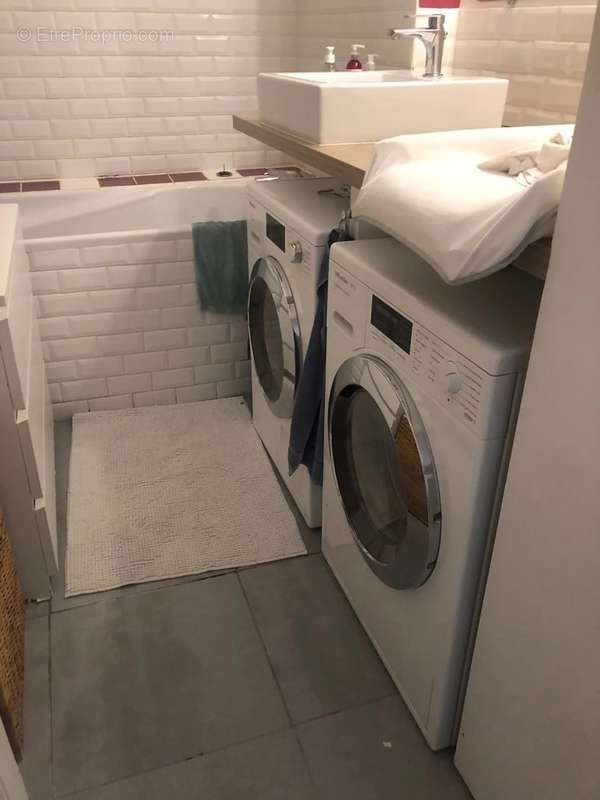 Appartement à PARIS-14E