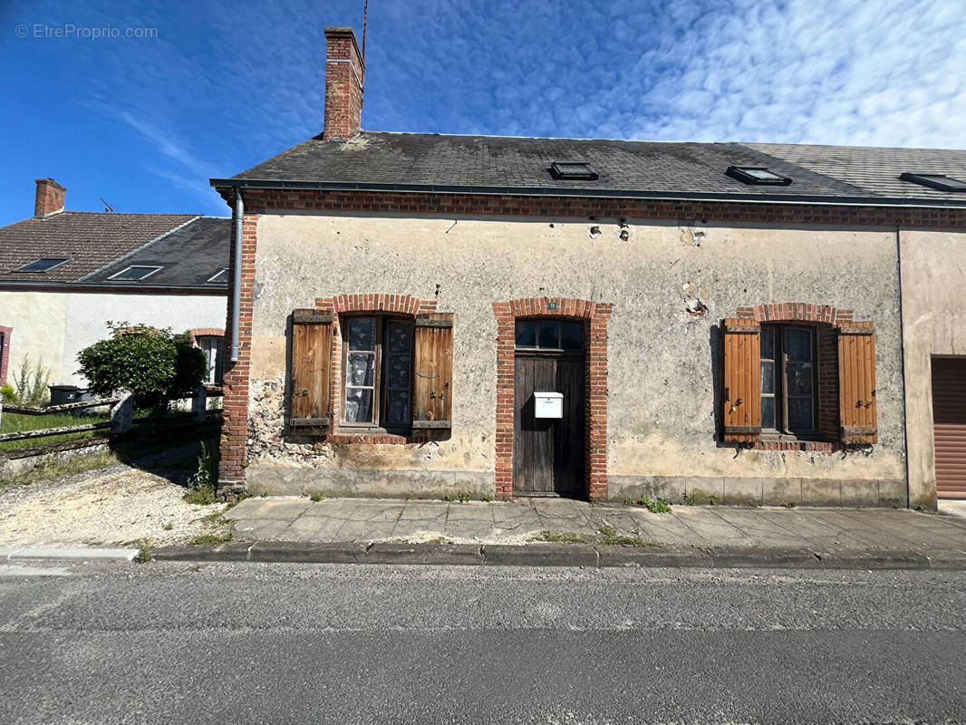 Maison à MENETREOL-SUR-SAULDRE