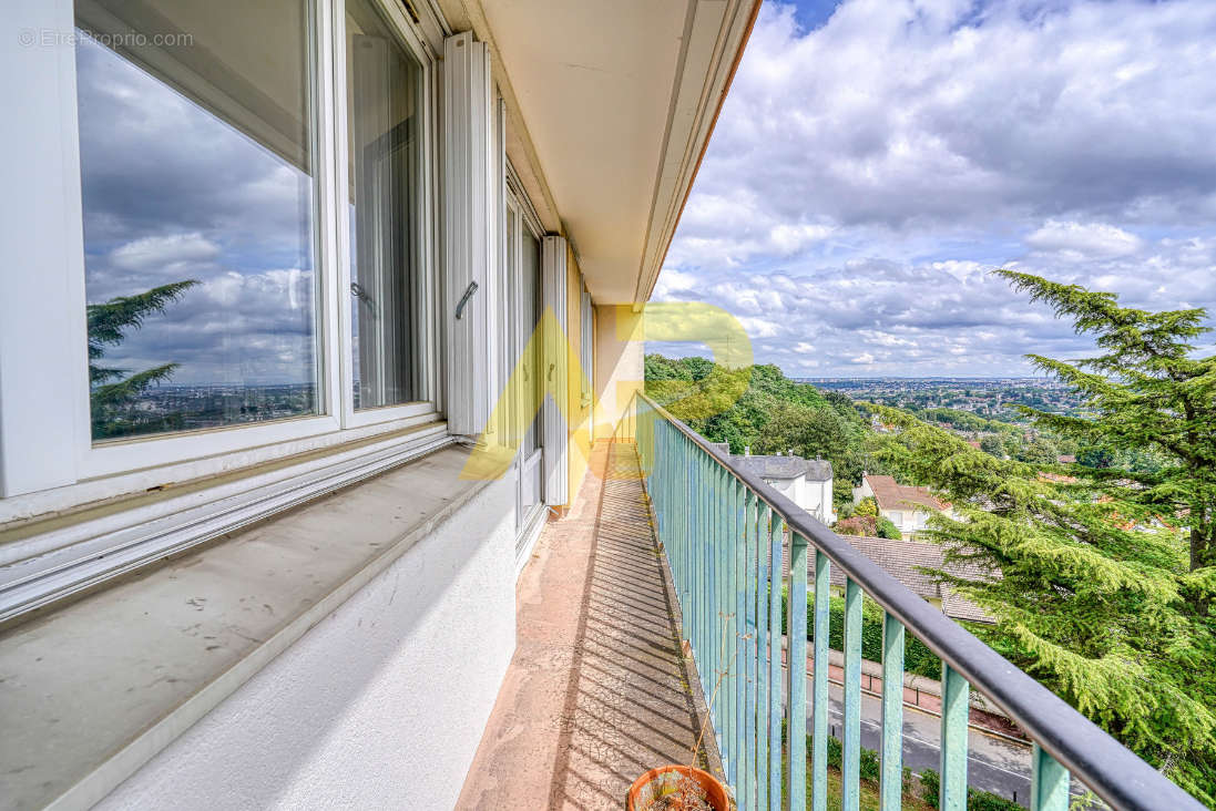 Appartement à LE PLESSIS-ROBINSON