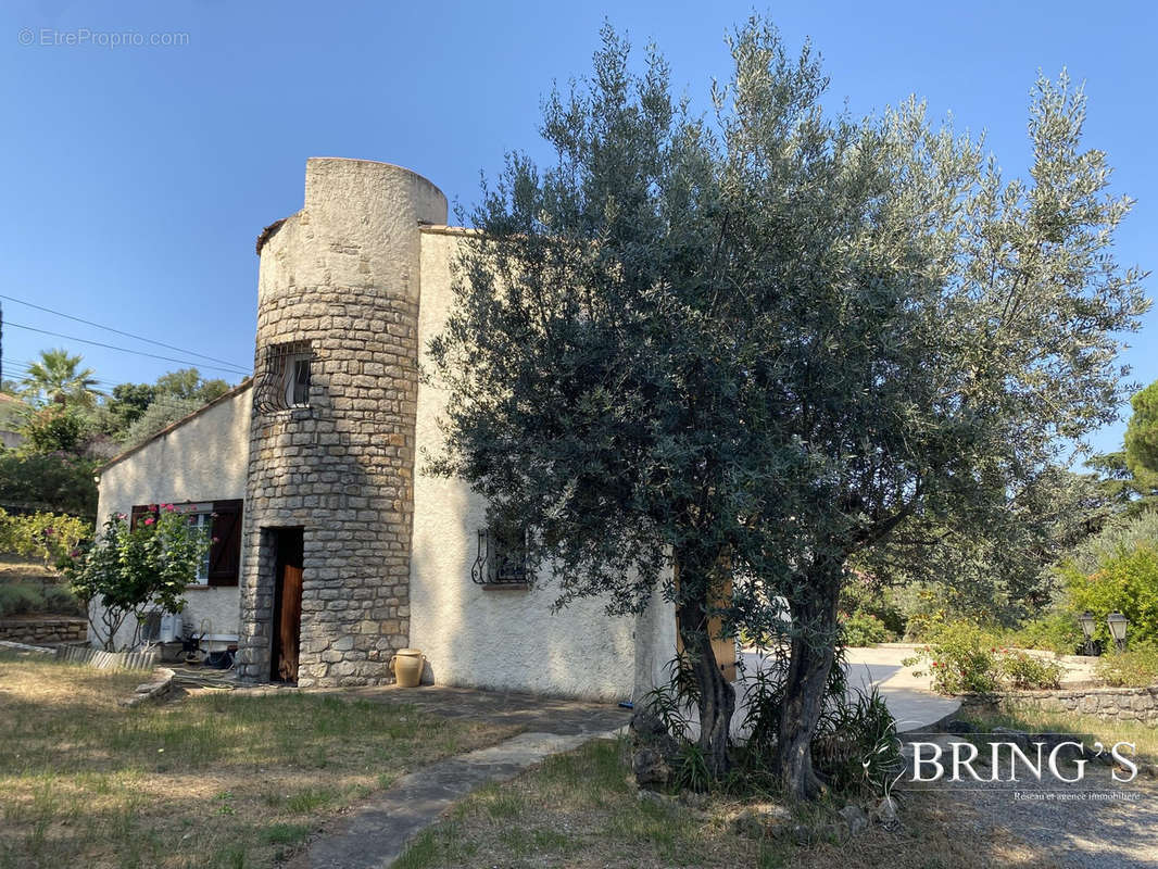 Maison à TRANS-EN-PROVENCE