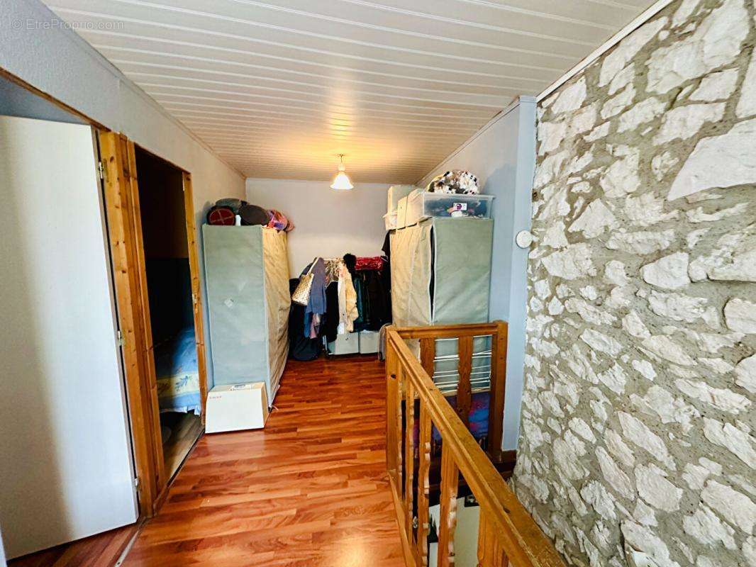 Appartement à MONTAIGU-DE-QUERCY