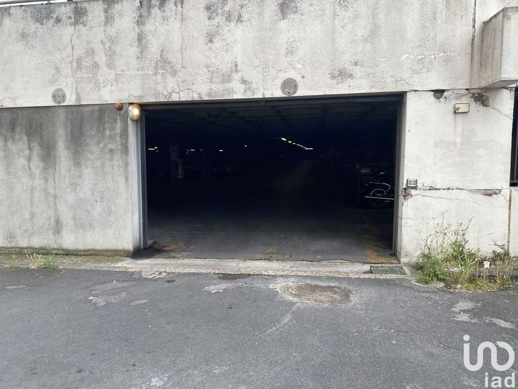 Photo 4 - Parking à GARGES-LES-GONESSE