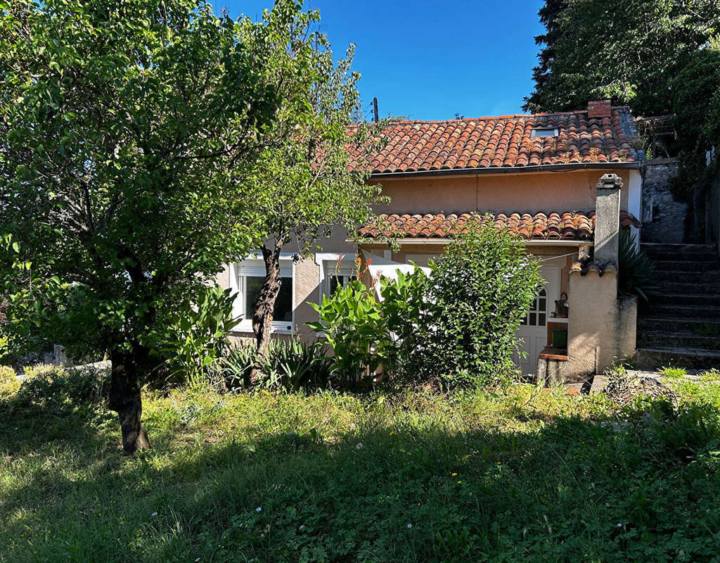 Maison à CAHORS