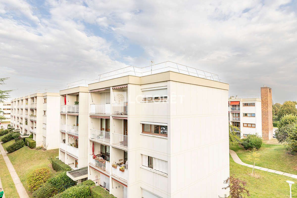 Appartement à CHILLY-MAZARIN