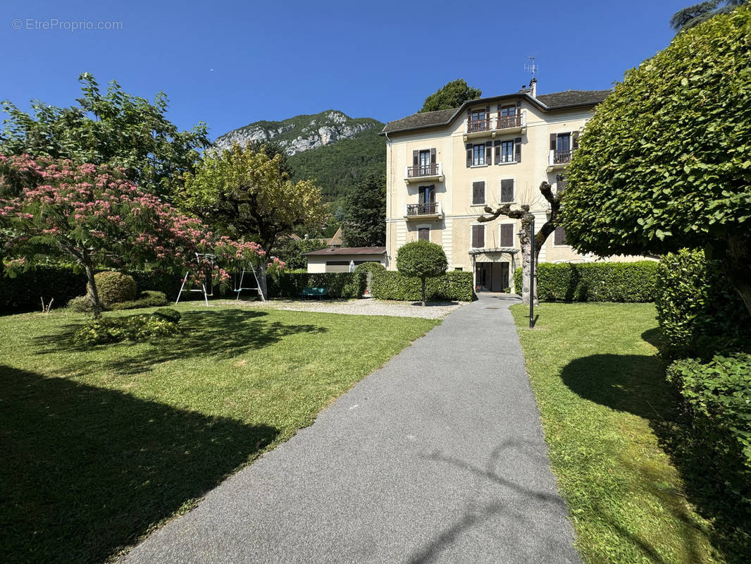 Appartement à MENTHON-SAINT-BERNARD