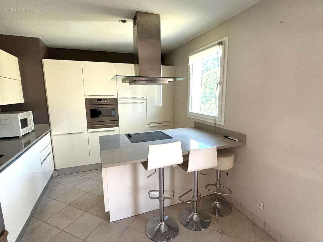 Appartement à MARSEILLE-12E