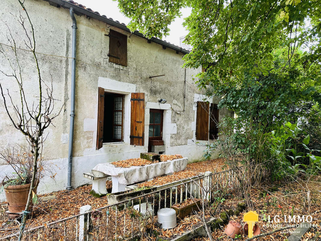 Maison à PONS