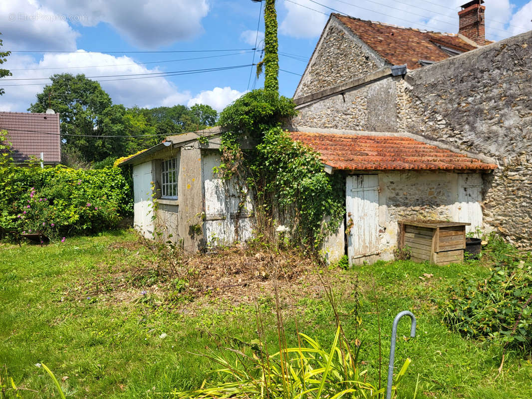 Terrain à VIEILLE-EGLISE-EN-YVELINES