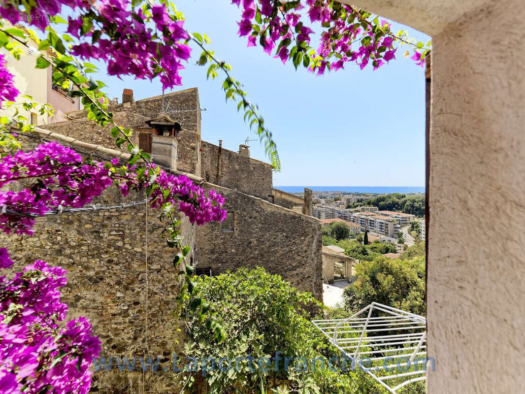 Maison à CAGNES-SUR-MER