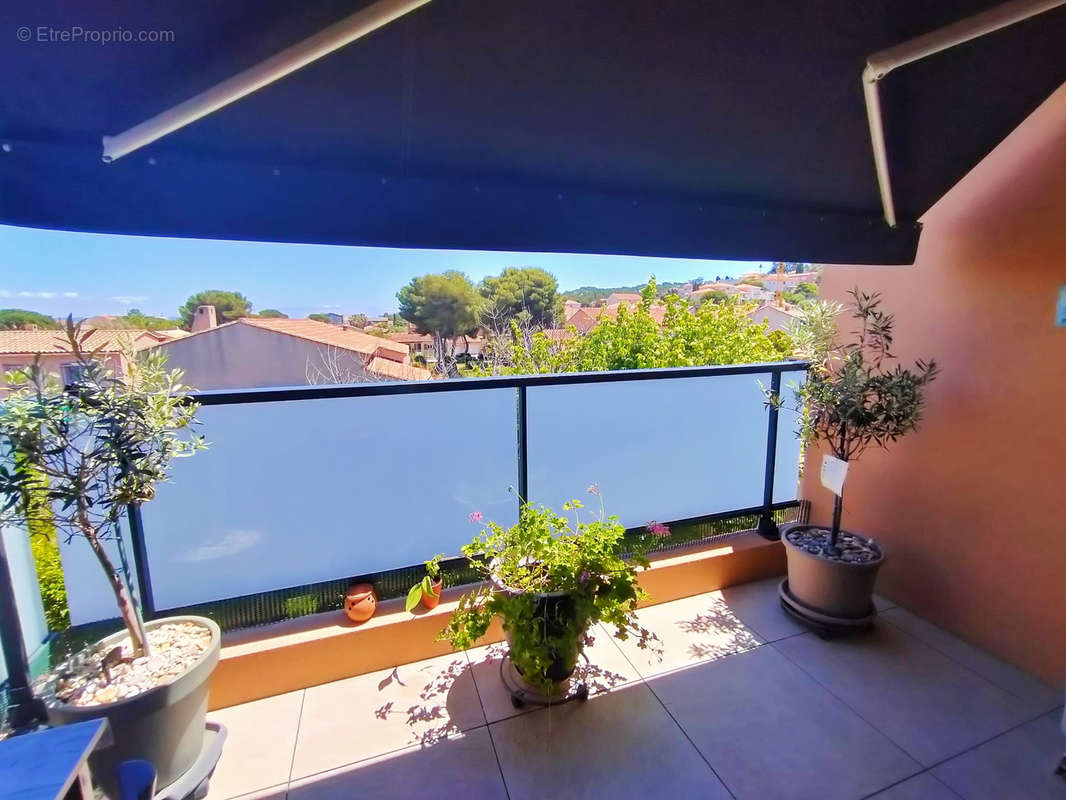 Appartement à HYERES