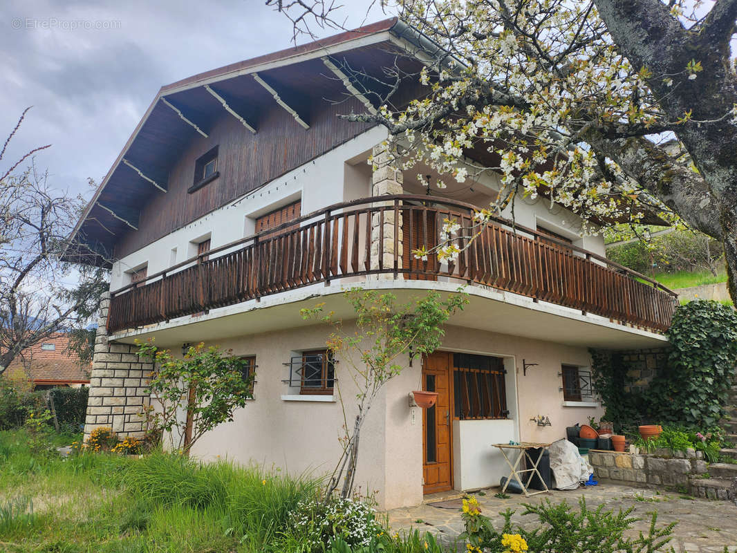 Maison à SAINT-JEOIRE-PRIEURE