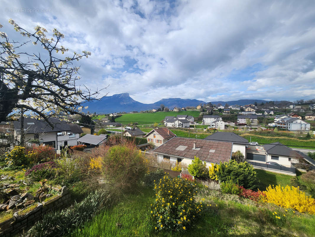 Maison à SAINT-JEOIRE-PRIEURE