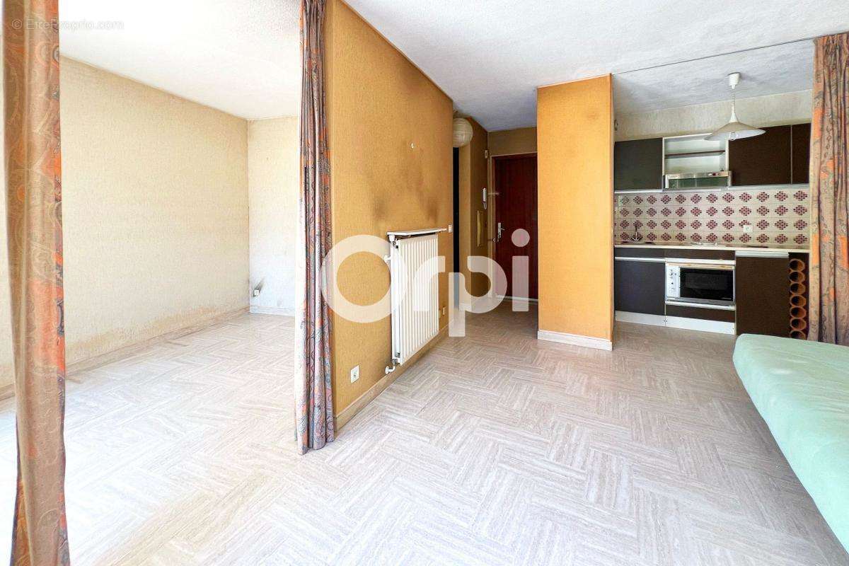 Appartement à MANDELIEU-LA-NAPOULE