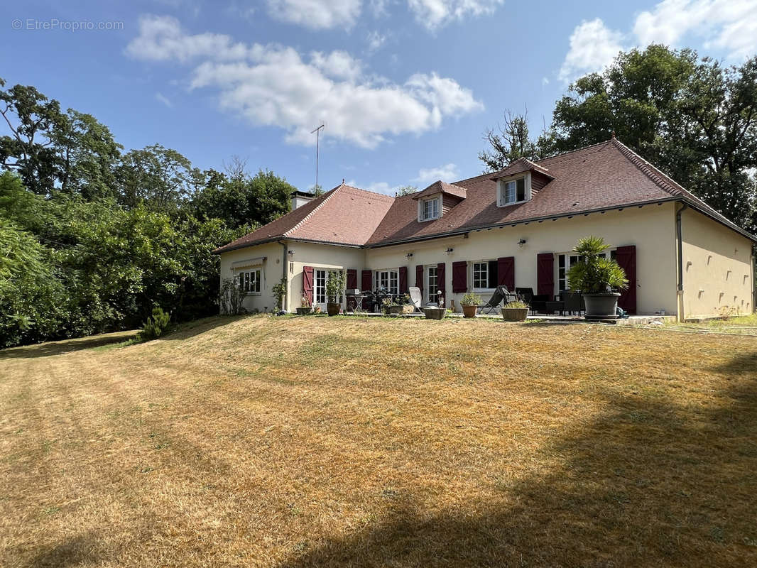 Maison à CHATELLERAULT