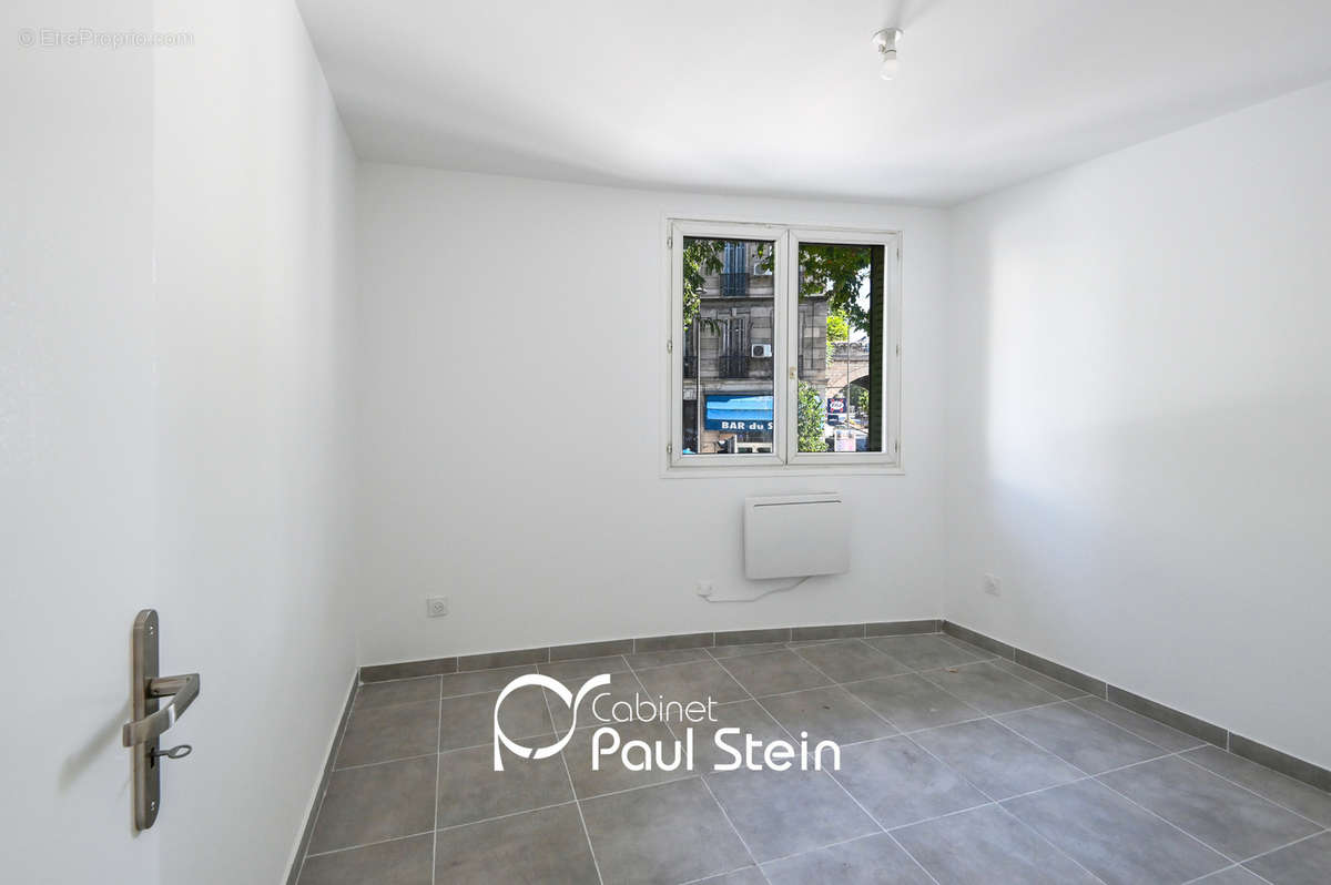 Appartement à MARSEILLE-4E