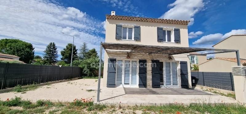 Maison à MAUSSANE-LES-ALPILLES