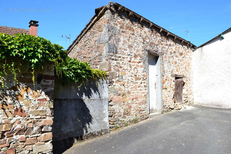 Maison à BEYNAT