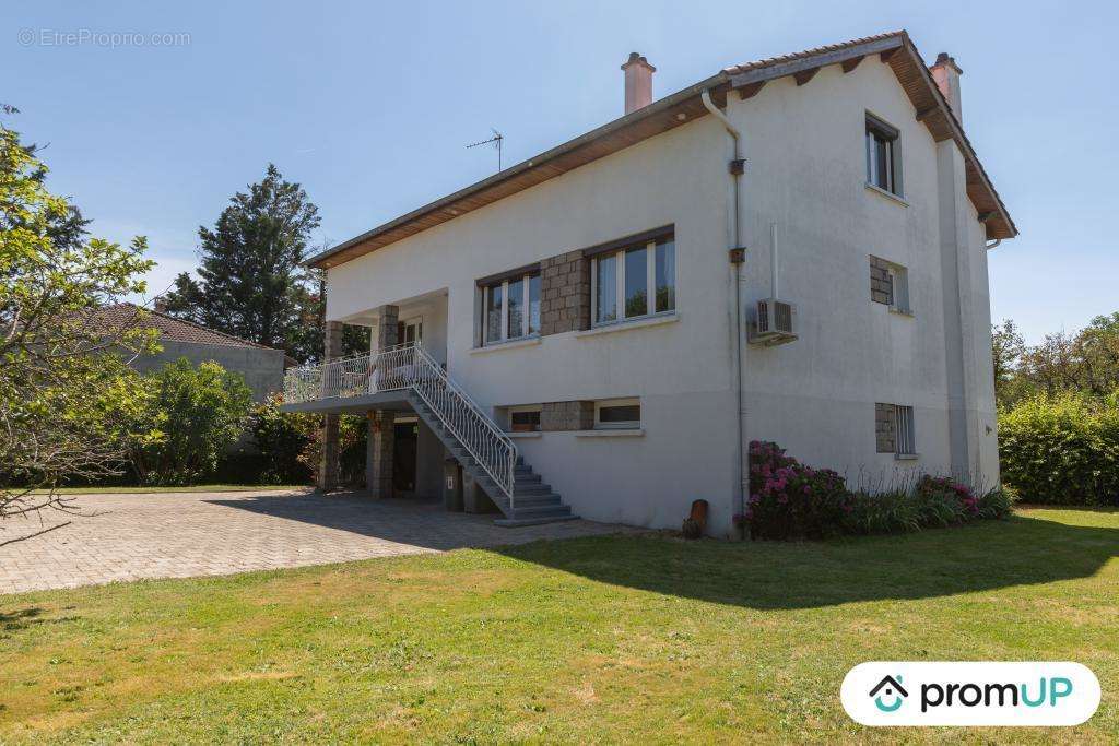 Maison à SAINT-CYPRIEN