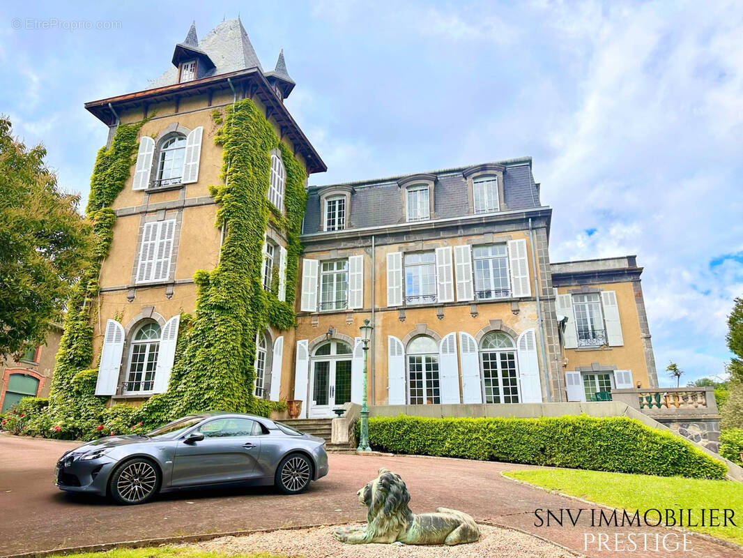 Maison à CLERMONT-FERRAND