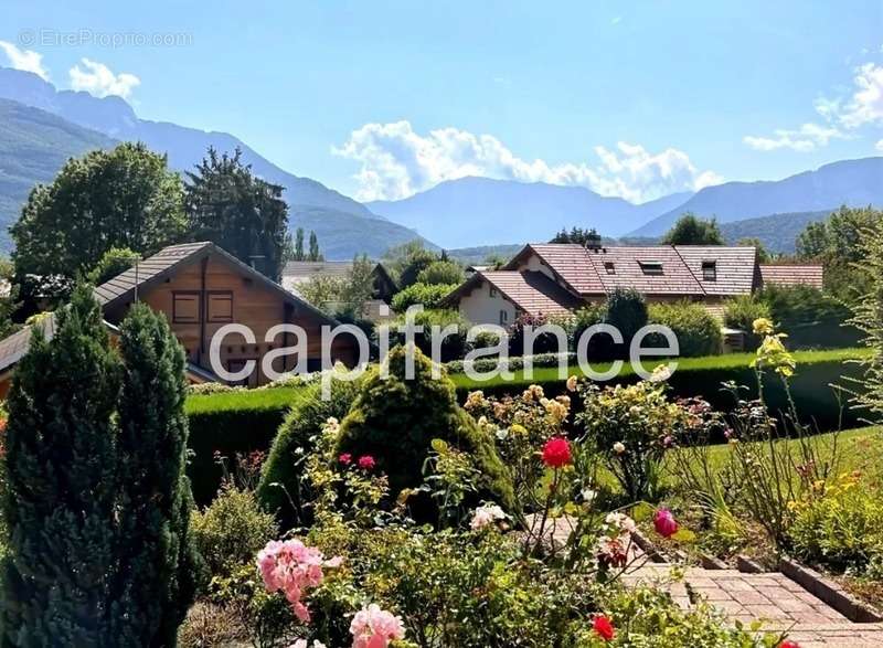 Maison à LATHUILE