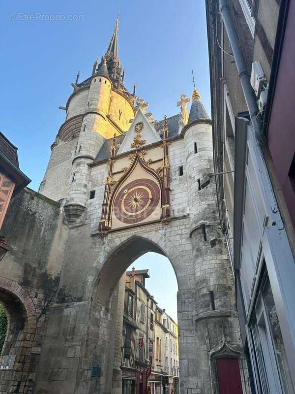 Commerce à AUXERRE