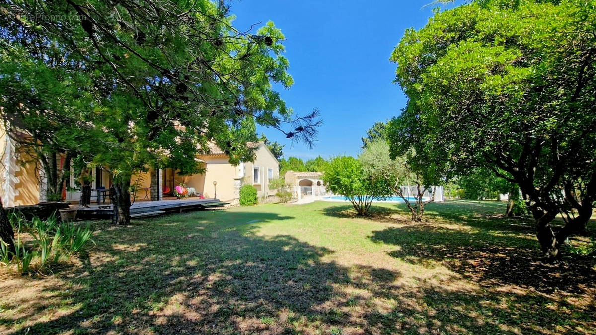 Maison à UZES