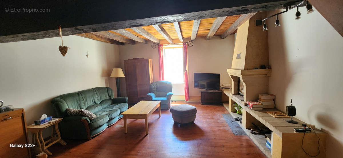 Appartement à LE GRAND-SERRE