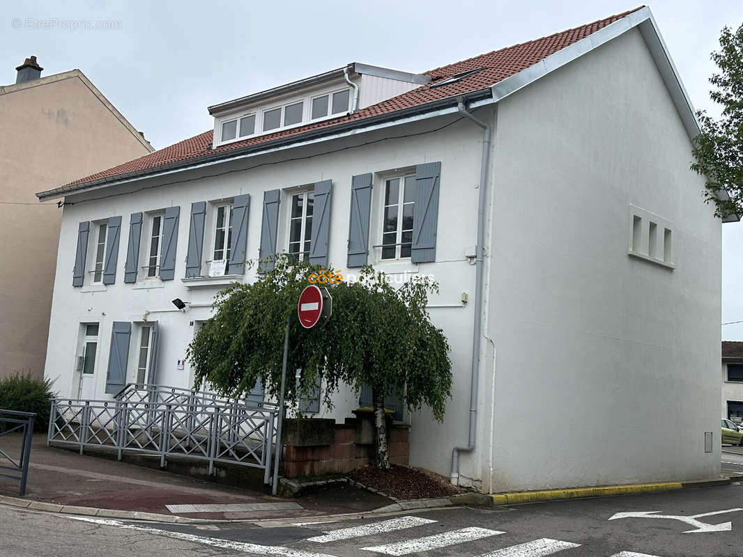 Appartement à THAON-LES-VOSGES