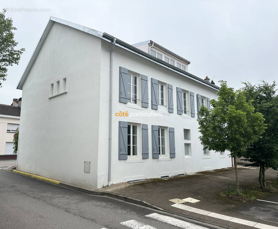 Appartement à THAON-LES-VOSGES