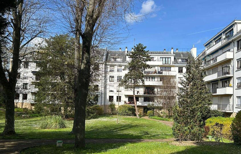 Appartement à MAISONS-LAFFITTE