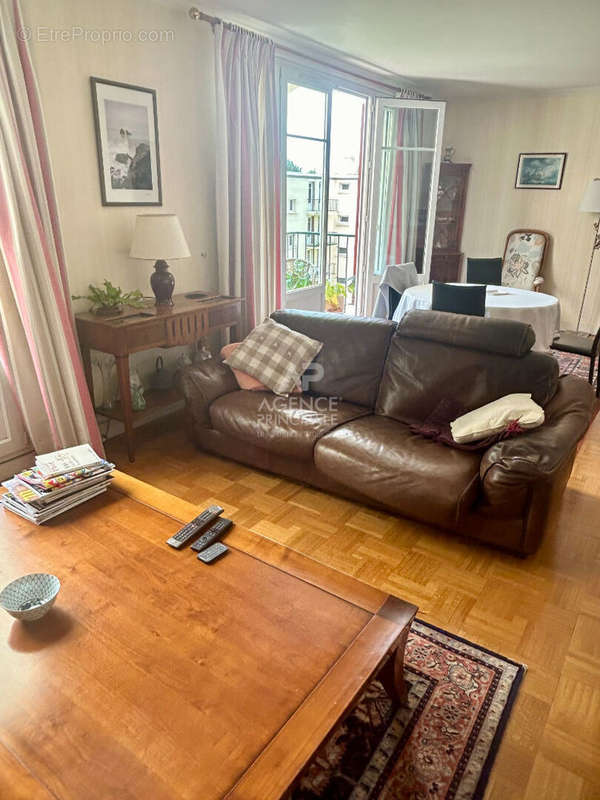 Appartement à MAISONS-LAFFITTE