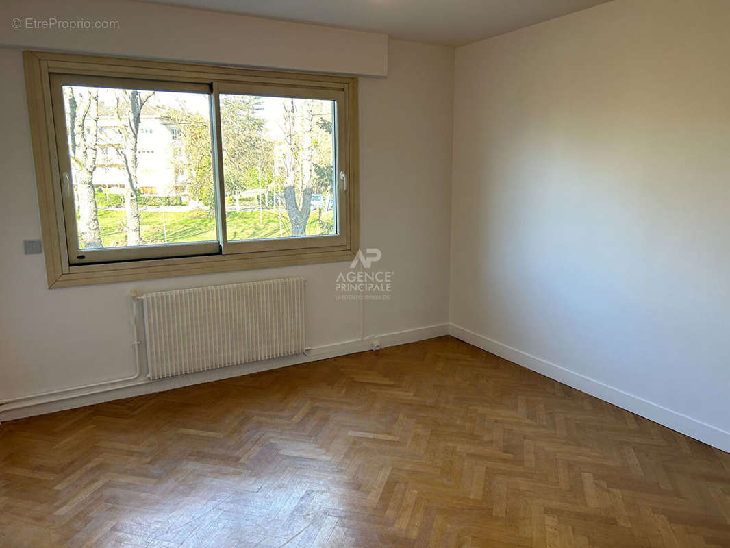 Appartement à MAISONS-LAFFITTE