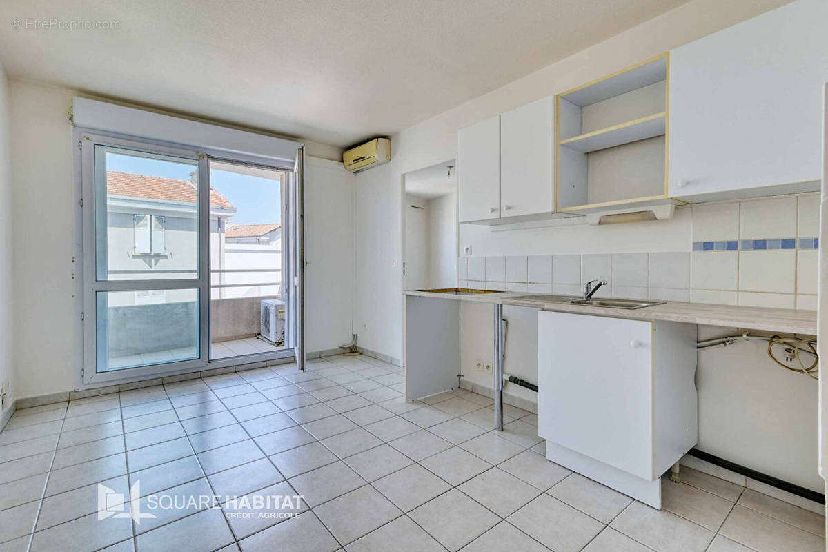 Photo 1 - Appartement à MARSEILLE-10E