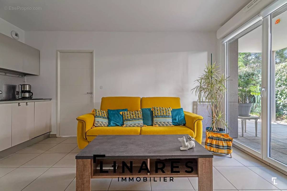 Appartement à MARSEILLE-9E