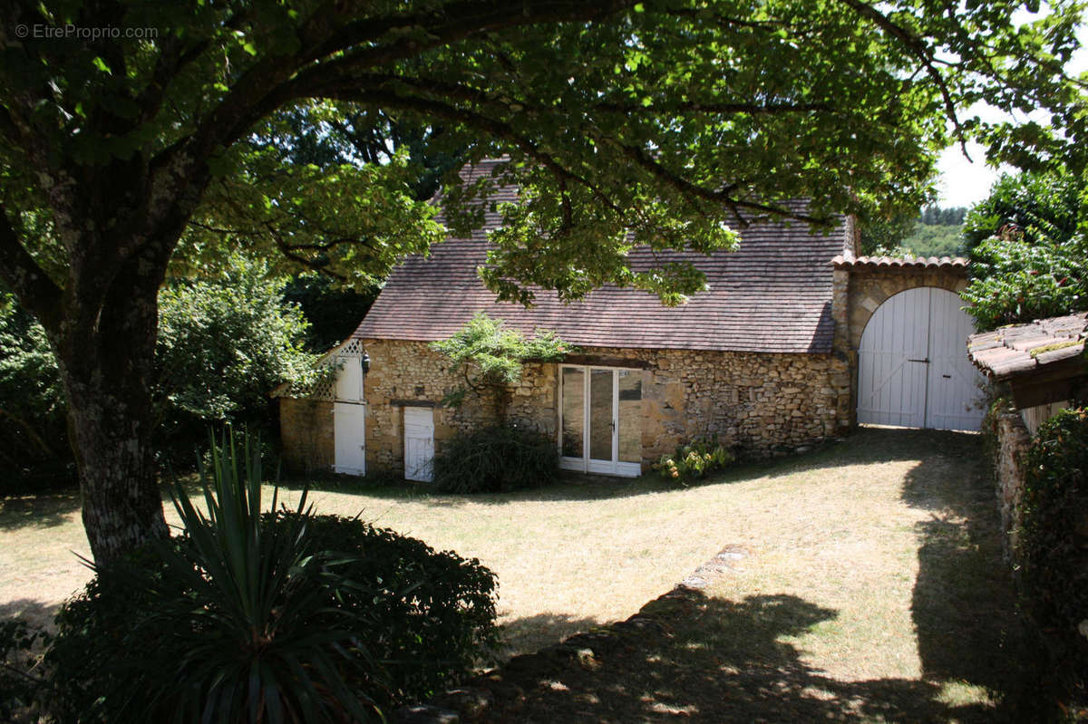 Grange - Maison à ROUFFIGNAC-SAINT-CERNIN-DE-REILHAC